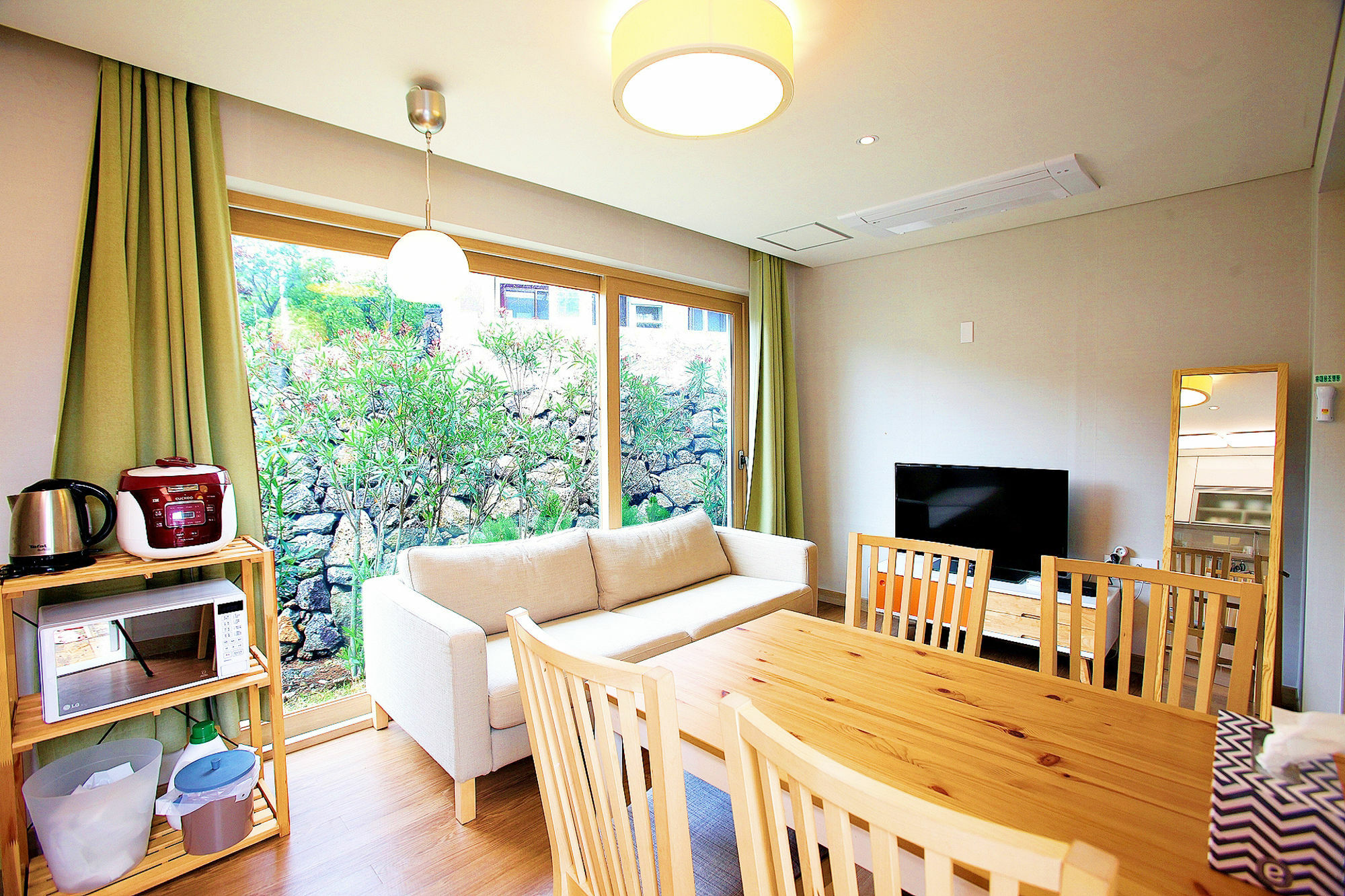 Saemmoru Pension Seogwipo Exterior foto