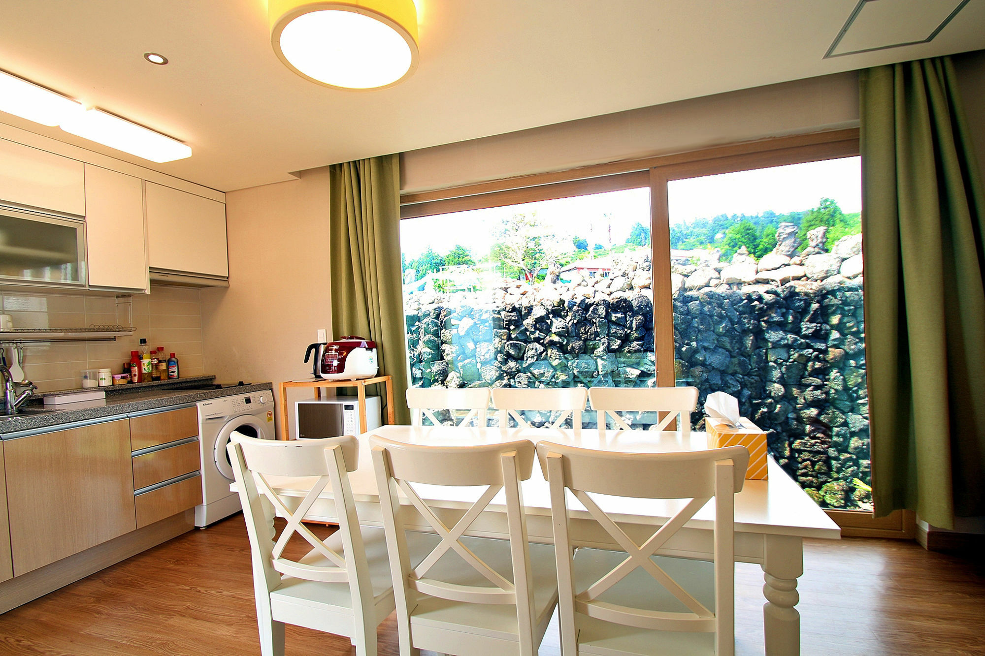 Saemmoru Pension Seogwipo Exterior foto